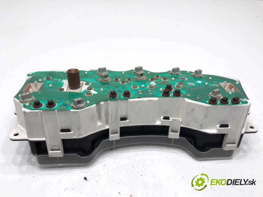 MITSUBISHI ECLIPSE I coupe 1992 110 kW 2.0 i 16V (D22A, D27A) 1997 Prístrojovka MB680845 (Prístrojová doska)