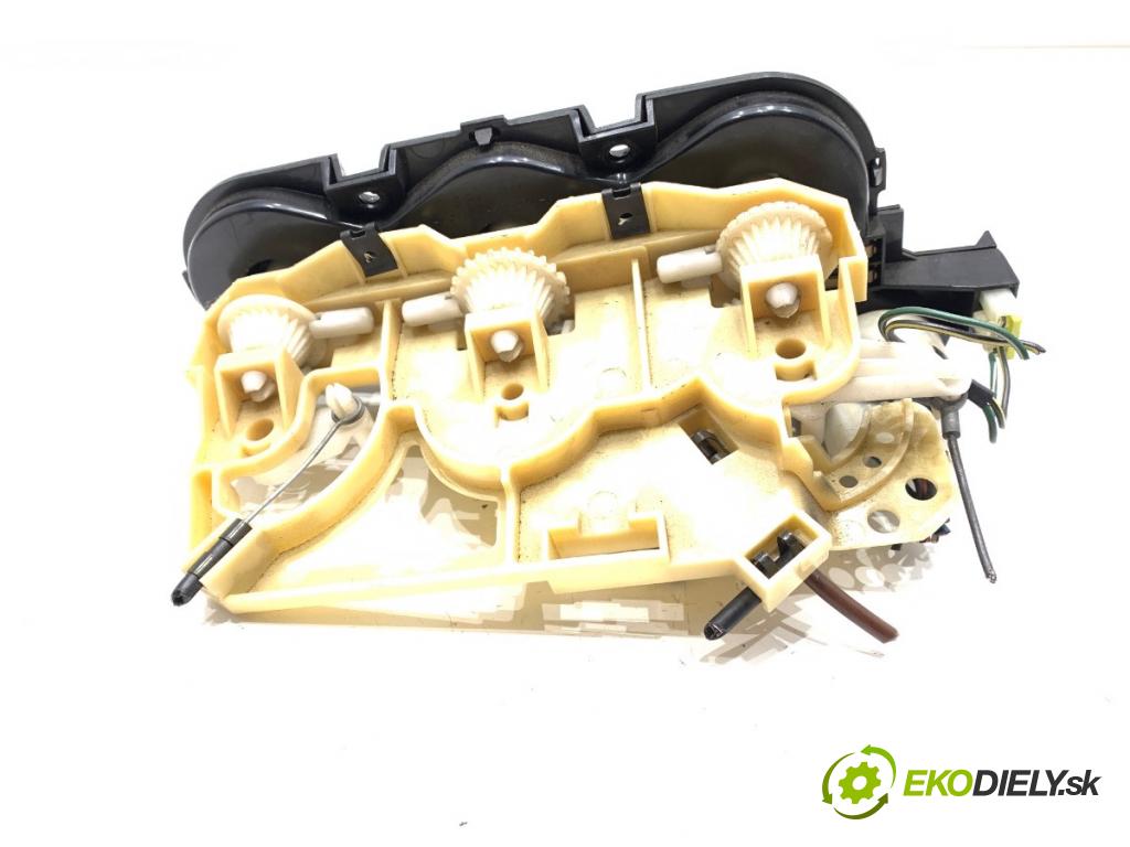 MITSUBISHI ECLIPSE I coupe 1992 110 kW 2.0 i 16V (D22A, D27A) 1997 Panel ovládania kúrenia 76282-94012 (Prepínacie páčky pod volantom)