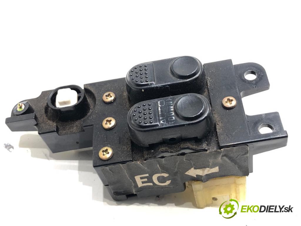 MITSUBISHI ECLIPSE I coupe 1992 110 kW 2.0 i 16V (D22A, D27A) 1997 Prepínač okien  (Prepínacie páčky pod volantom)