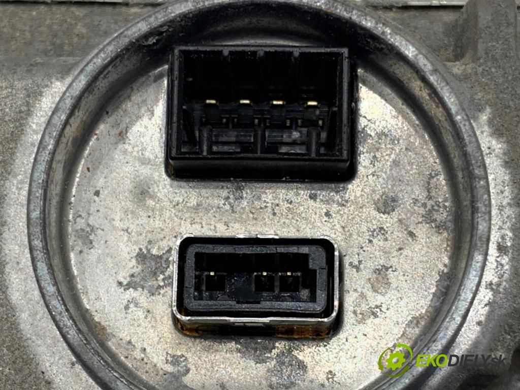 AUDI A6 C7 sedan 2013 150 kW 3.0 TDI quattro 2967 Menič XENON 8K0941597E (Riadiaca jednotka xenónu)