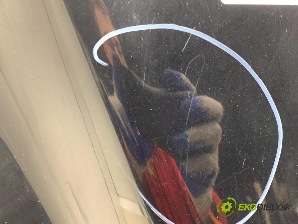 FORD FOCUS II Kombi 2010 85 kW 1.8 TDCi 1753 kapota  (Kapota)