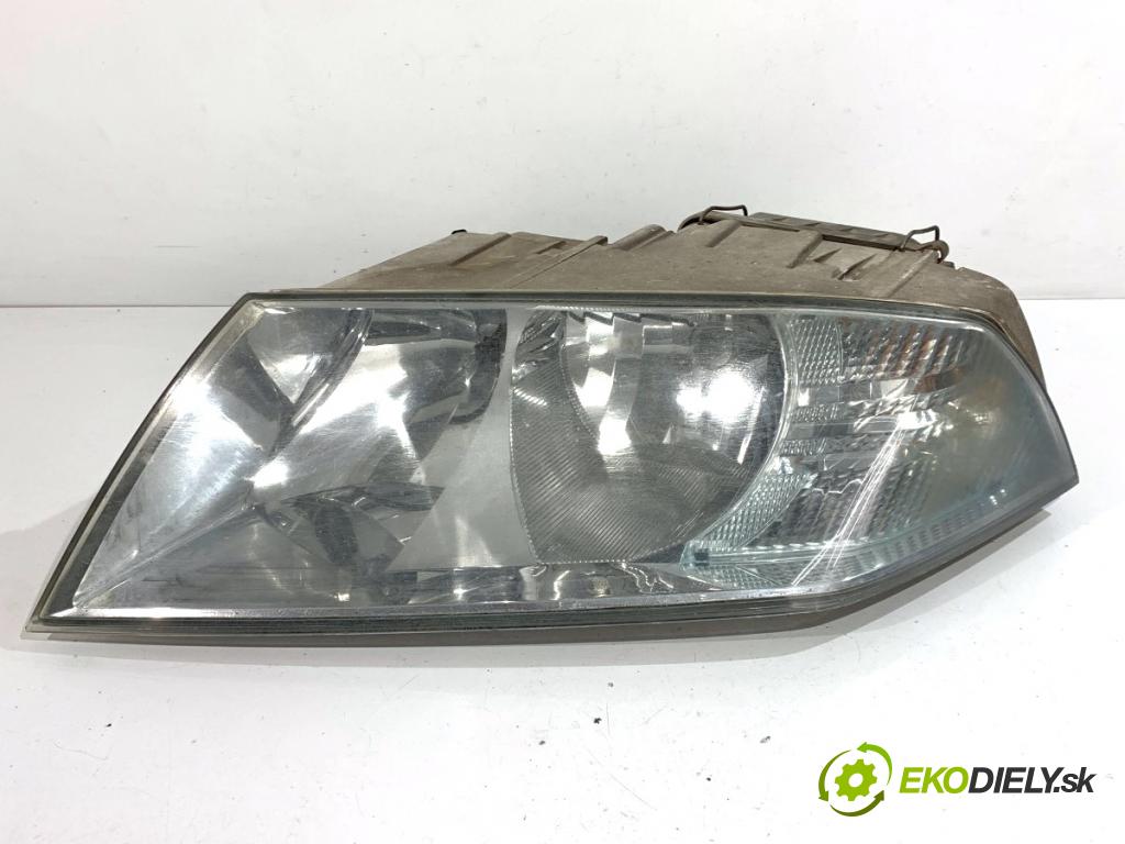 SKODA OCTAVIA II Kombi 2006 77 kW 1.9 TDI 1896 světlomet levý přední část 