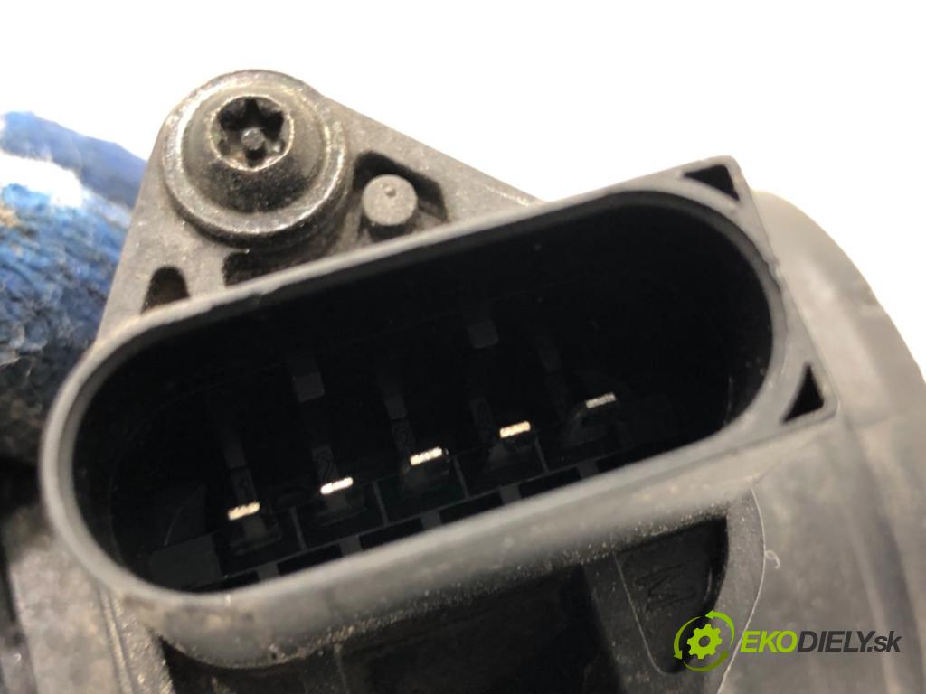 SKODA OCTAVIA II Kombi 2006 77 kW 1.9 TDI 1896 Váha vzduchu  (Váha vzduchu)