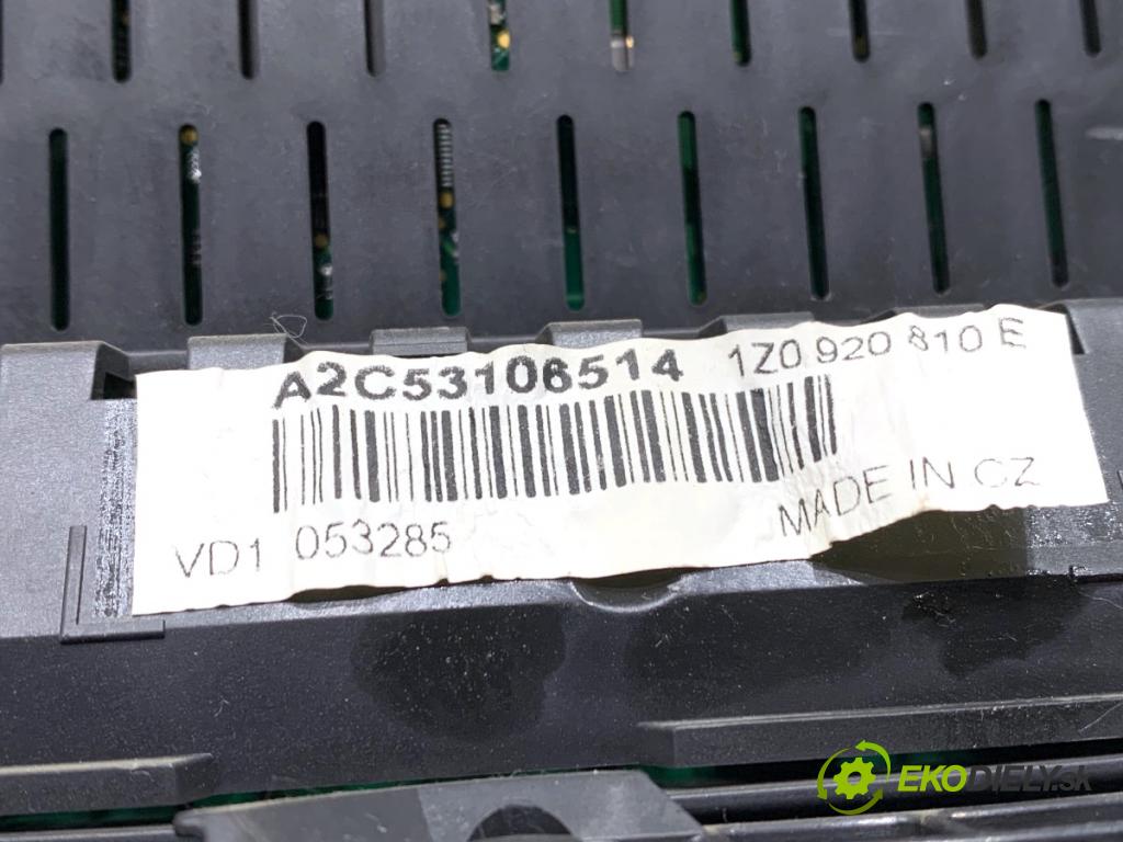 SKODA OCTAVIA II Kombi 2006 77 kW 1.9 TDI 1896 Prístrojovka 1Z0920810E (Prístrojová doska)