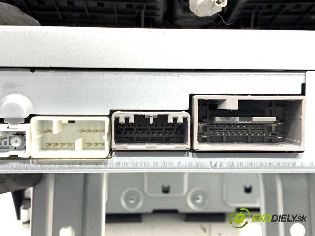 HONDA CIVIC IX liftback 2013 73 kW 1.4 i-VTEC (FK1) 1339 RADIO 39100-TV0-G011-M1 (Audio zariadenie)