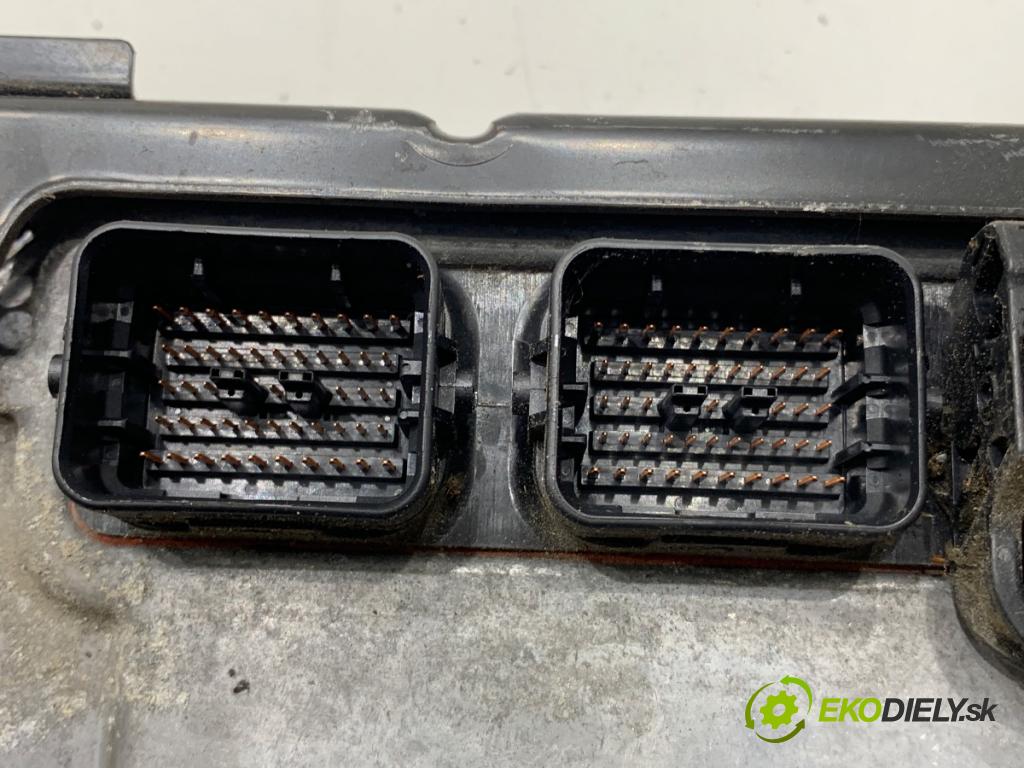 HONDA CIVIC IX liftback 2013 73 kW 1.4 i-VTEC (FK1) 1339 riadiaca jednotka Motor 37820-R3R-G05 (Riadiaca jednotka)