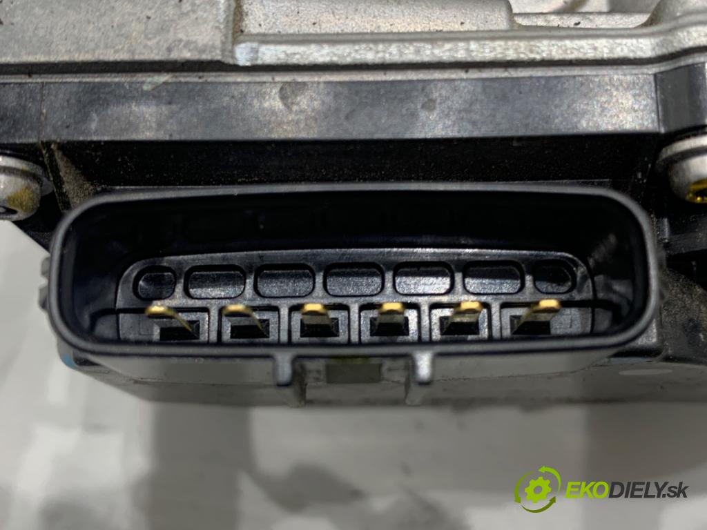 HONDA CIVIC IX liftback 2013 73 kW 1.4 i-VTEC (FK1) 1339 Škrtiaca klapka GME2D (Škrtiaca klapka)