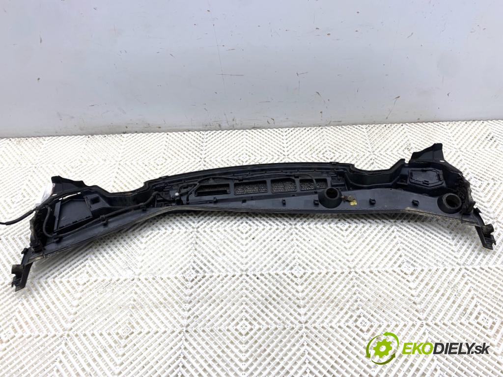 HONDA CIVIC IX liftback 2013 73 kW 1.4 i-VTEC (FK1) 1339 torpédo plast pod čelní okno 74214-TV0-G000 (Plast pod čelním sklem)