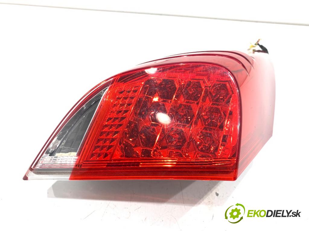 HONDA CIVIC IX liftback 2013 73 kW 1.4 i-VTEC (FK1) 1339 Svetlo ľavy zad