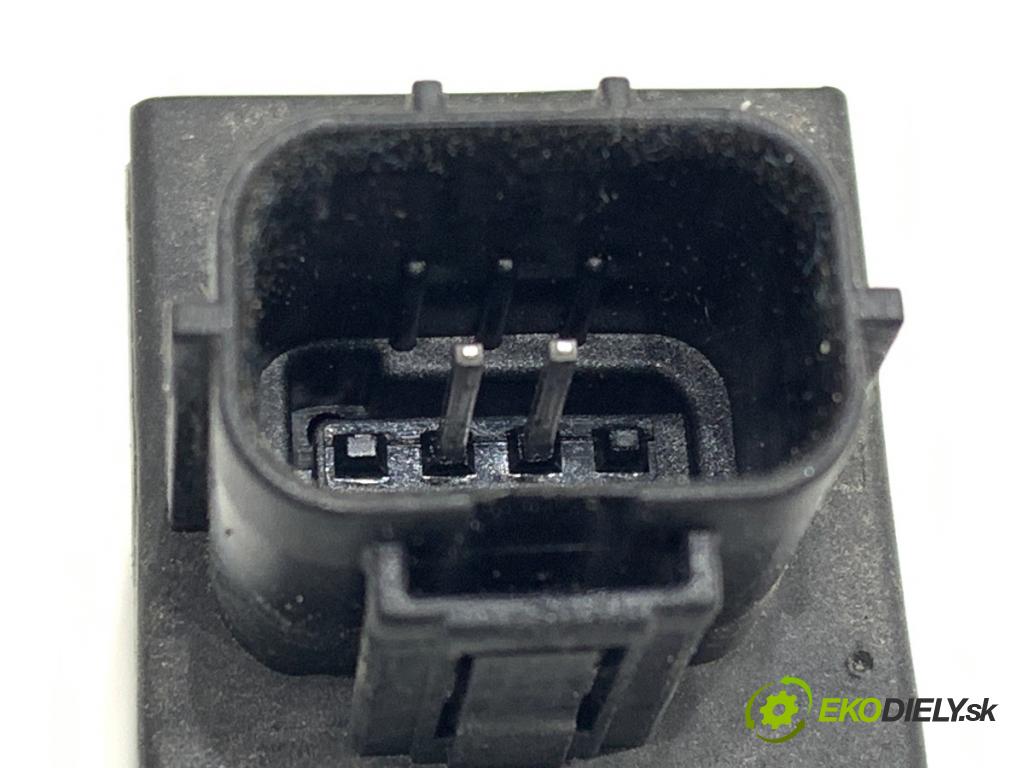 HONDA CIVIC IX liftback 2013 73 kW 1.4 i-VTEC (FK1) 1339 Snímač nárazu 77930-TV0-E110-M4 (Snímač nárazu)