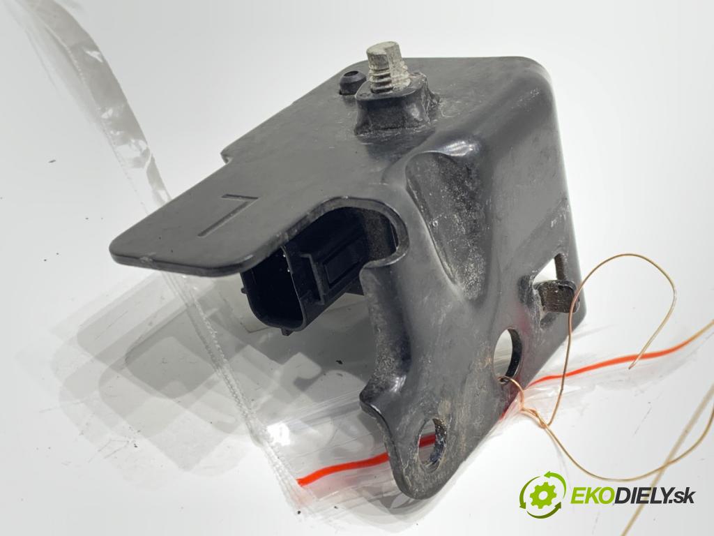 HONDA CIVIC IX liftback 2013 73 kW 1.4 i-VTEC (FK1) 1339 Snímač nárazu 77930-TV0-E210-M4 (Snímač nárazu)
