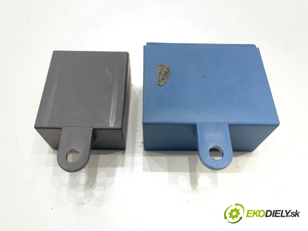 HONDA CIVIC IX liftback 2013 73 kW 1.4 i-VTEC (FK1) 1339 Modul ťažného oka 321130 3X50W (Riadiaca jednotka ostatné)