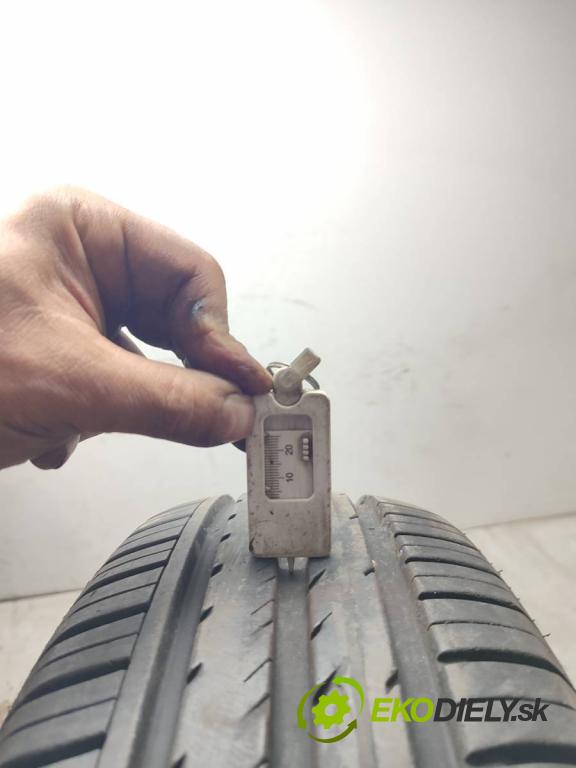 --- --- PNEUMATIKY: 15 185/60 R15