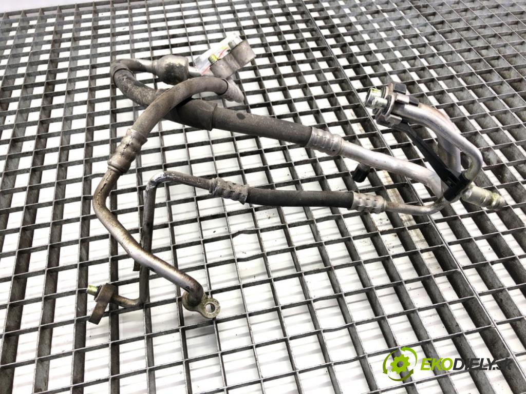 OPEL VECTRA C sedan 2006 114 kW 2.2 DGi (F69) 2198 rúrka klimatizácie  (Rúrka klimatizácie)