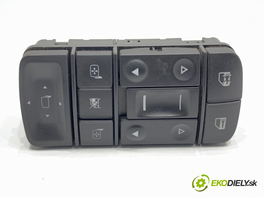 OPEL VECTRA C sedan 2006 114 kW 2.2 DGi (F69) 2198 Prepínač okien 13224058 (Prepínacie páčky pod volantom)