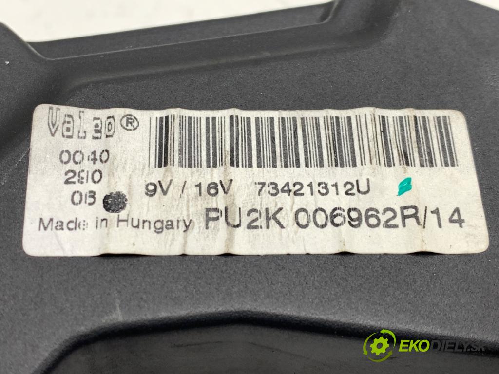 OPEL VECTRA C sedan 2006 114 kW 2.2 DGi (F69) 2198 odpor rezistor topení vzduchu 73421312U (Odpor topení)