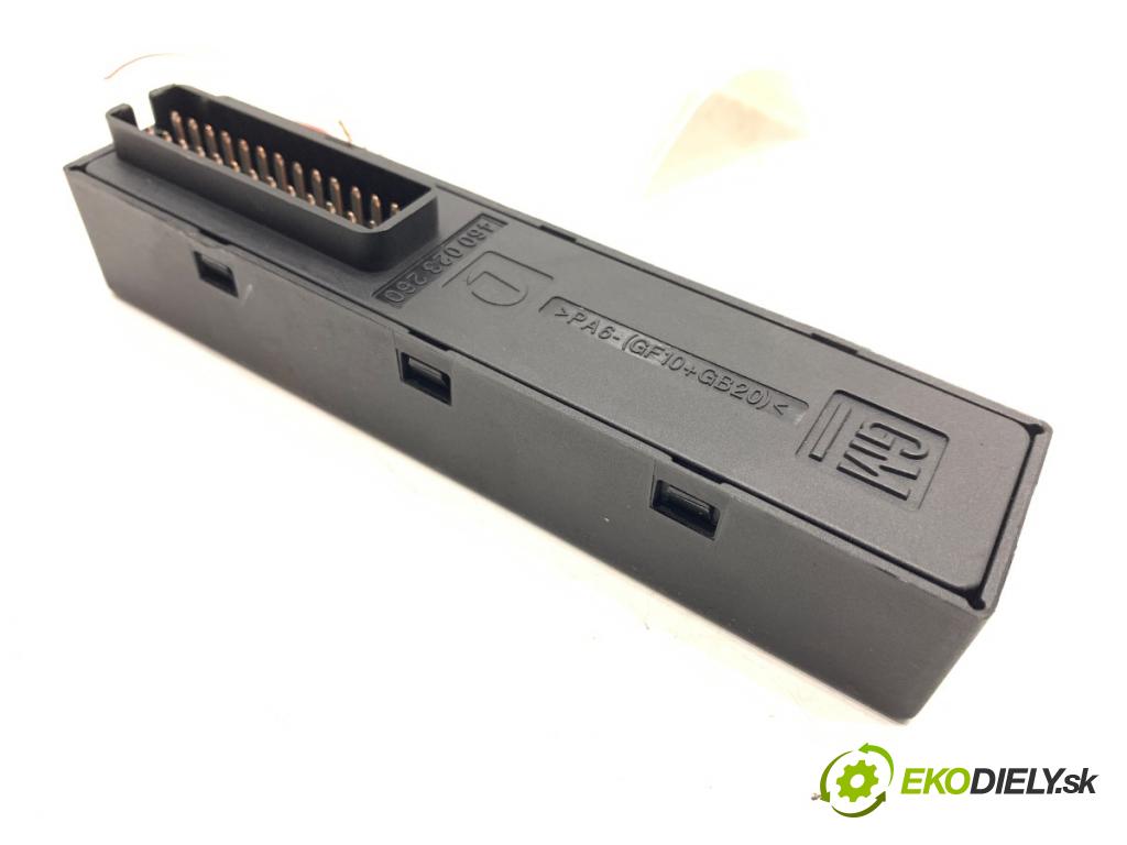 OPEL VECTRA C sedan 2006 114 kW 2.2 DGi (F69) 2198 Modul ťažného oka 09228740 (Riadiaca jednotka ostatné)