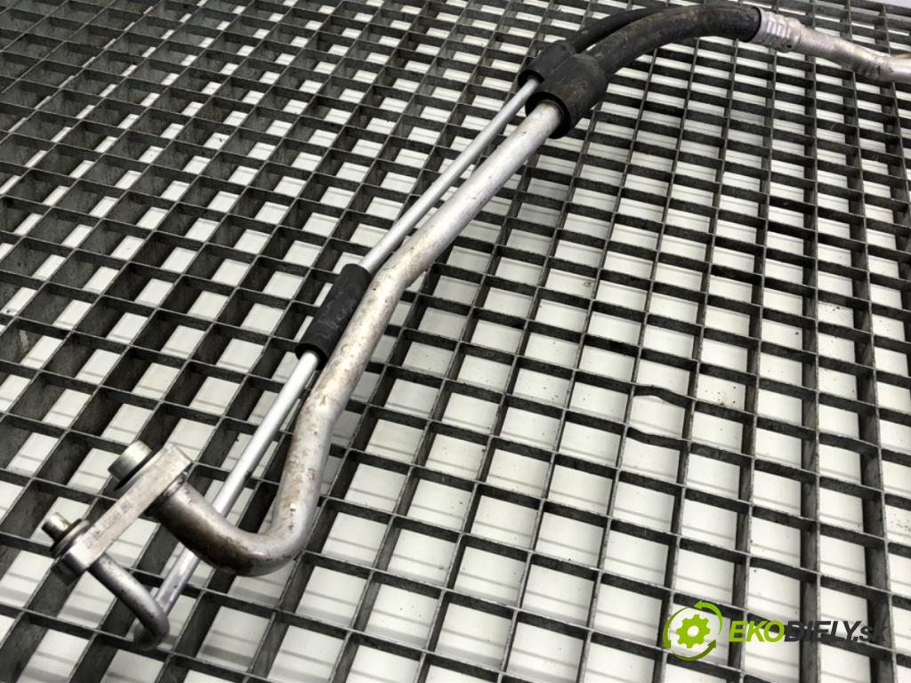 OPEL VECTRA C sedan 2006 114 kW 2.2 DGi (F69) 2198 rúrka klimatizácie  (Rúrka klimatizácie)