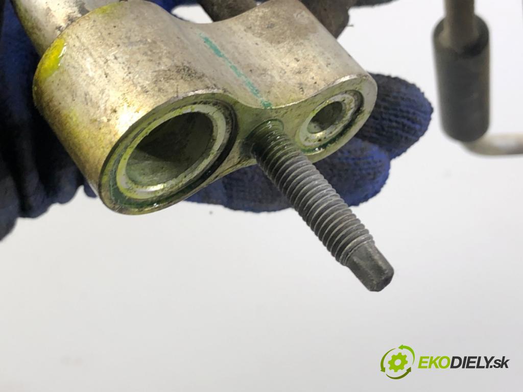 OPEL VECTRA C sedan 2006 114 kW 2.2 DGi (F69) 2198 rúrka klimatizácie  (Rúrka klimatizácie)