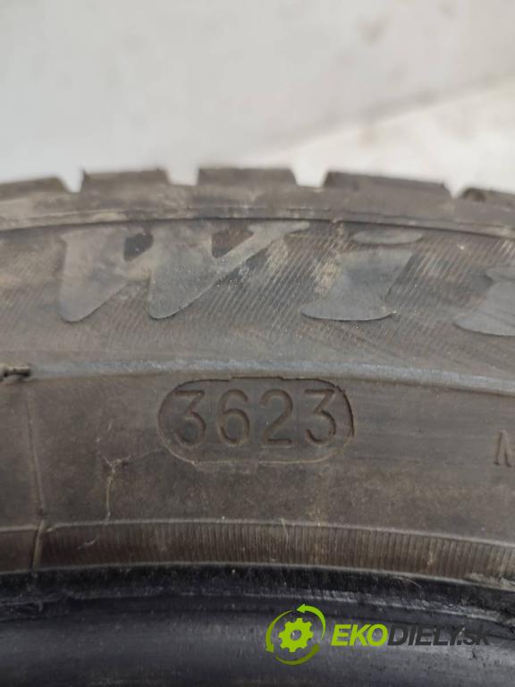 --- --- PNEUMATIKY: 17 zima 215/50 R17 ZASTAVENO