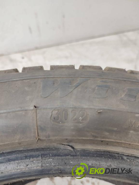 --- --- PNEUMATIKY: 17 zima 215/50 R17 ZASTAVENO