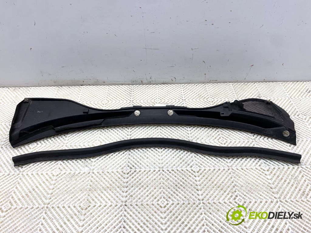 AUDI Q7 4L SUV 2009 176 kW 3.0 TDI quattro 2967 Torpédo, plast pod čelné okno 4L1819401A (Torpédo (plast pod čelným sklom))