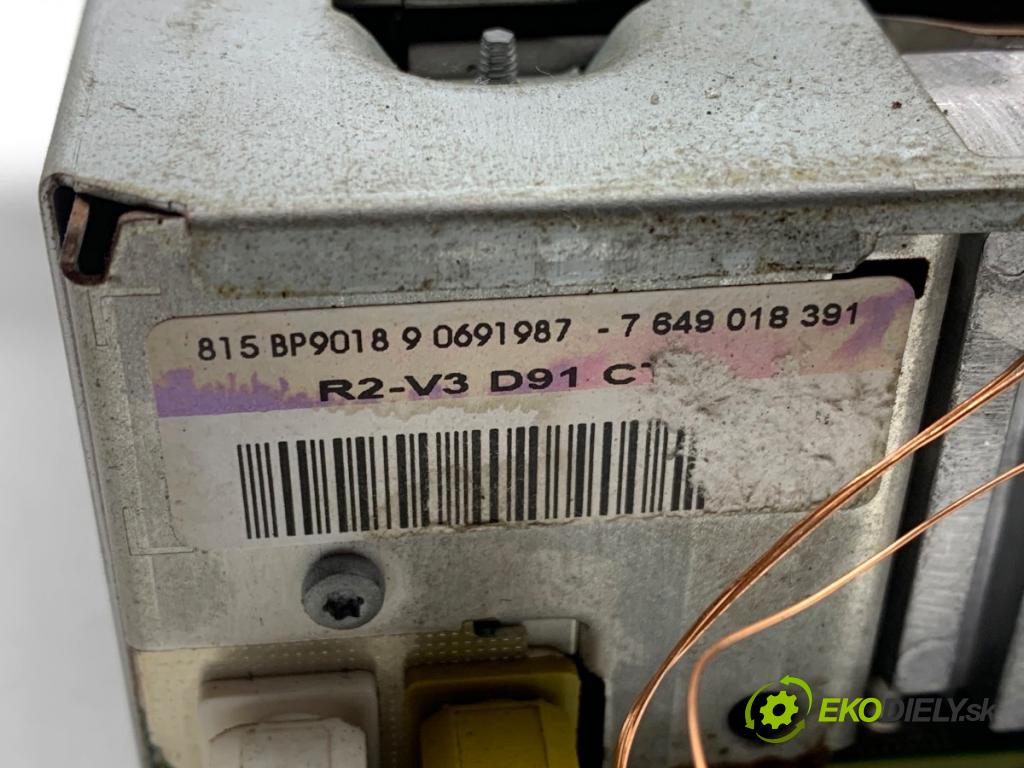 RENAULT LAGUNA III Kombi 2009 110 kW 2.0 dCi (KT01, KT08, KT09, KT0K, KT12, KT1D, KT1W) 1995 RADIO 281156980R (Audio zařízení)