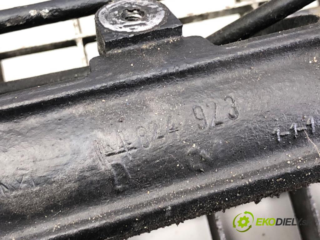 RENAULT LAGUNA III Kombi 2009 110 kW 2.0 dCi (KT01, KT08, KT09, KT0K, KT12, KT1D, KT1W) 1995 řízení  (Řízení)