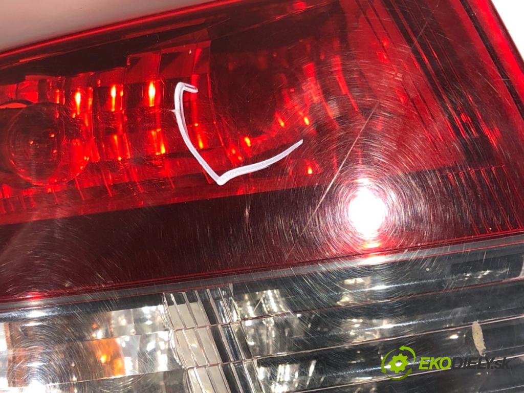 RENAULT LAGUNA III Kombi 2009 110 kW 2.0 dCi (KT01, KT08, KT09, KT0K, KT12, KT1D, KT1W) 1995 světlo levý zadní část