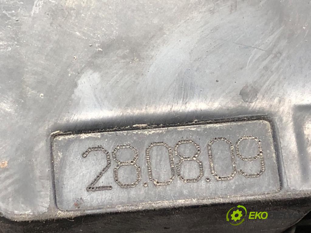 RENAULT LAGUNA III Kombi 2009 110 kW 2.0 dCi (KT01, KT08, KT09, KT0K, KT12, KT1D, KT1W) 1995 BRZDA: ručný elektrický (Ručná brzda)