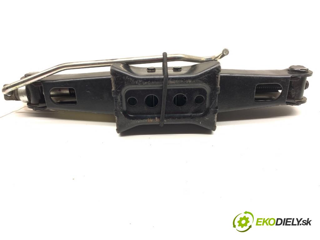 RENAULT LAGUNA III Kombi 2009 110 kW 2.0 dCi (KT01, KT08, KT09, KT0K, KT12, KT1D, KT1W) 1995 ZVEDÁK: - mechanismus 995502026R