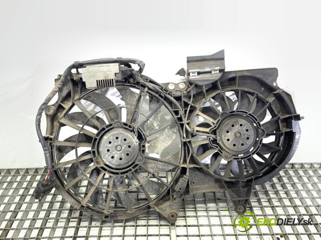 AUDI A4 B6 Kombi 2004 96 kW 1.9 TDI 1896 ventilátor chladiče 8E0121205AB (Ventilátor)