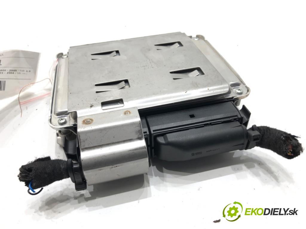 AUDI A4 B6 Kombi 2004 96 kW 1.9 TDI 1896 riadiaca jednotka Motor 8E0907411 (Riadiaca jednotka)