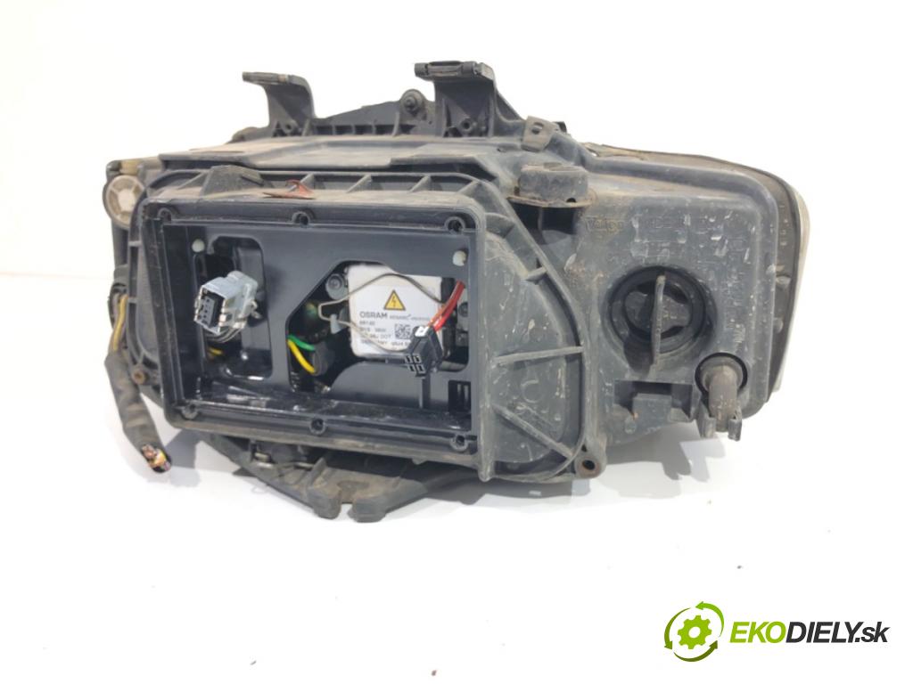 AUDI A4 B6 Kombi 2004 96 kW 1.9 TDI 1896 světlomet pravý přední část XENON 8E0941004P