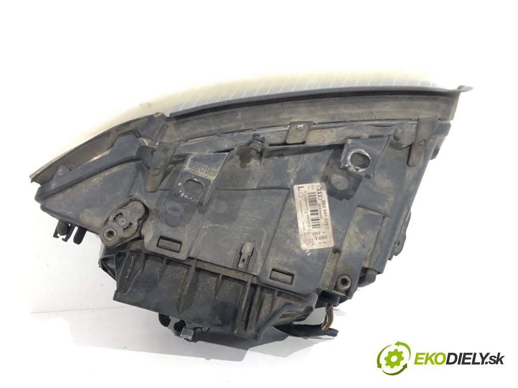 AUDI A4 B6 Kombi 2004 96 kW 1.9 TDI 1896 světlomet levý přední část XENON 8E0941029T