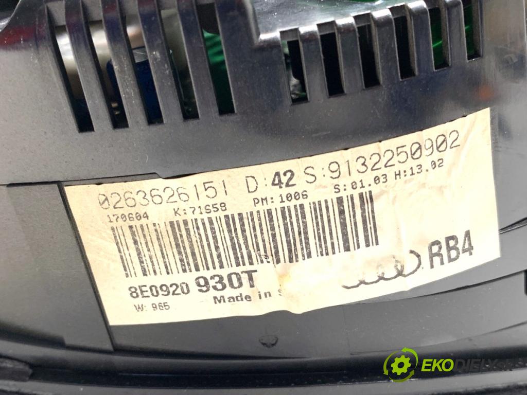 AUDI A4 B6 Kombi 2004 96 kW 1.9 TDI 1896 Prístrojovka 8E0920930T (Prístrojová doska)