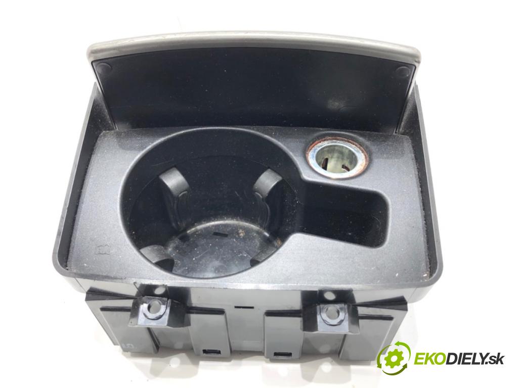 AUDI A6 C6 sedan 2008 103 kW 2.0 TDI 1968 Držiak na nápoje 4F1862533C (Držiak (úchyt) na nápoje)