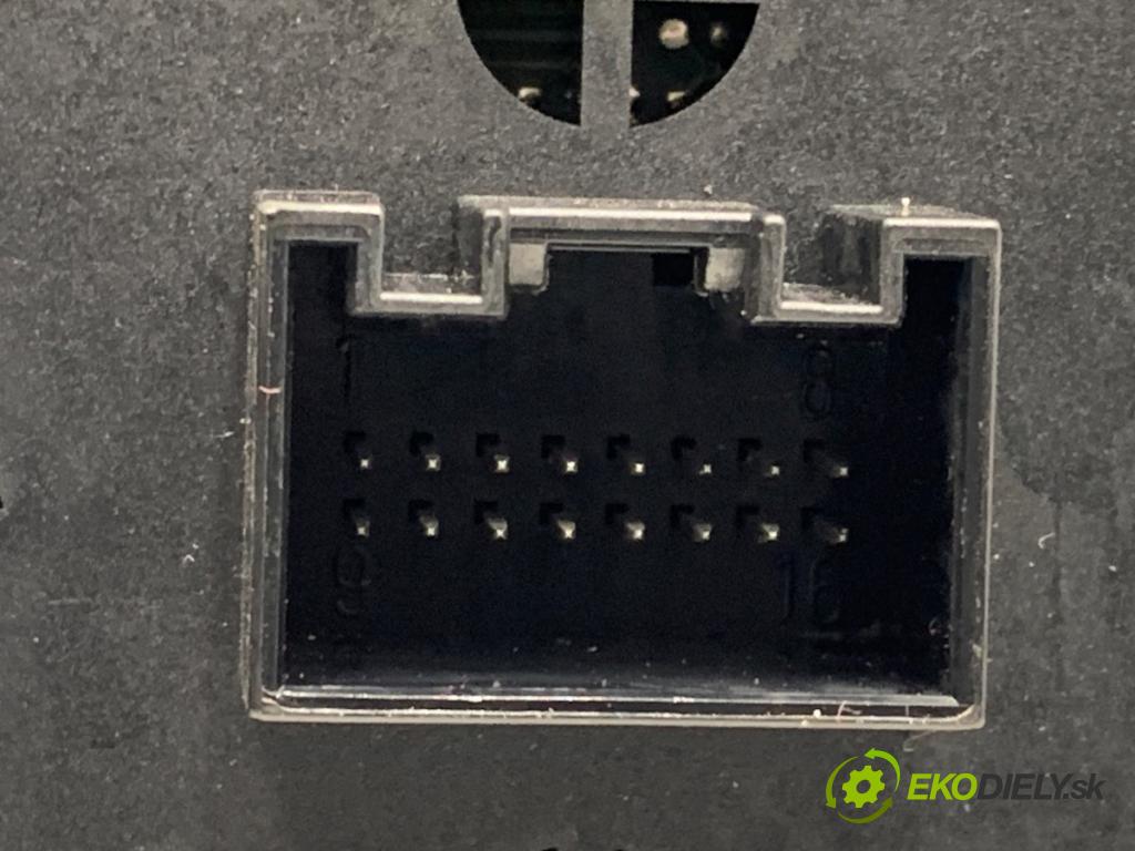 AUDI A6 C6 sedan 2008 103 kW 2.0 TDI 1968 Panel ovládania radia 4F1919611M (Prepínacie páčky pod volantom)