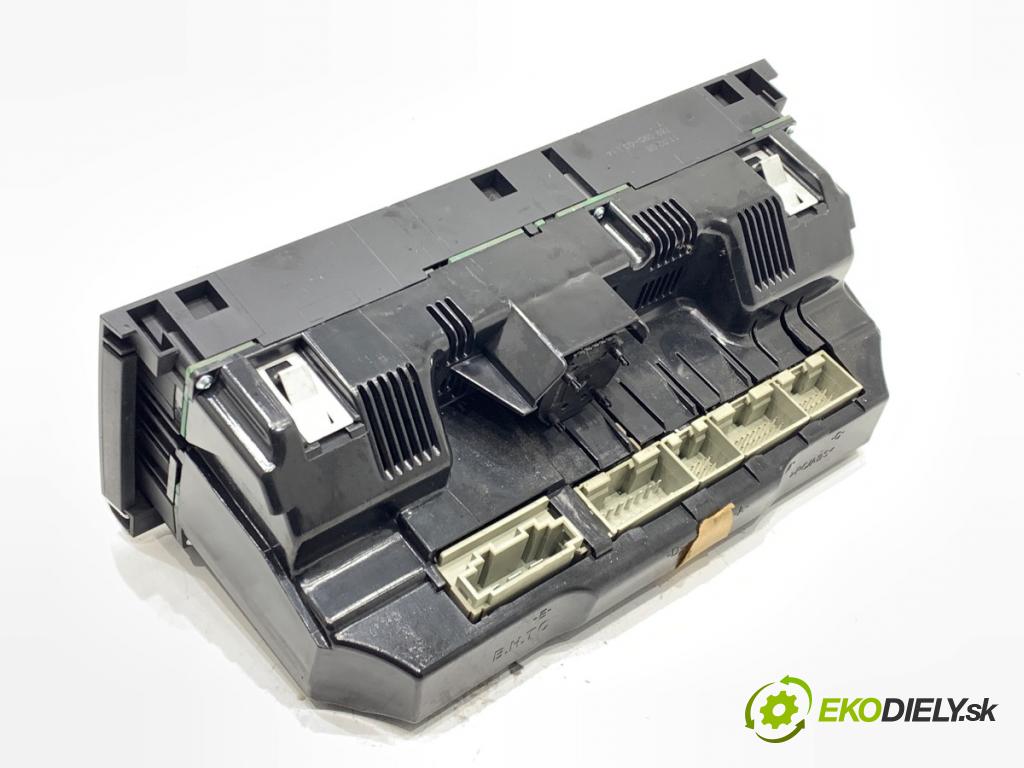 AUDI A6 C6 sedan 2008 103 kW 2.0 TDI 1968 Panel ovládania kúrenia 4F1820043AG (Prepínacie páčky pod volantom)