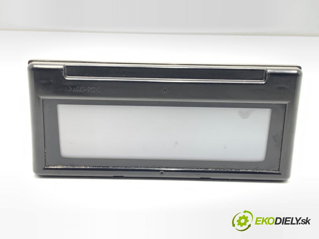 VOLVO V50 Kombi 2005 100 kW 2.0 D 1998 Dislpej 30679647 (Prístrojová doska)