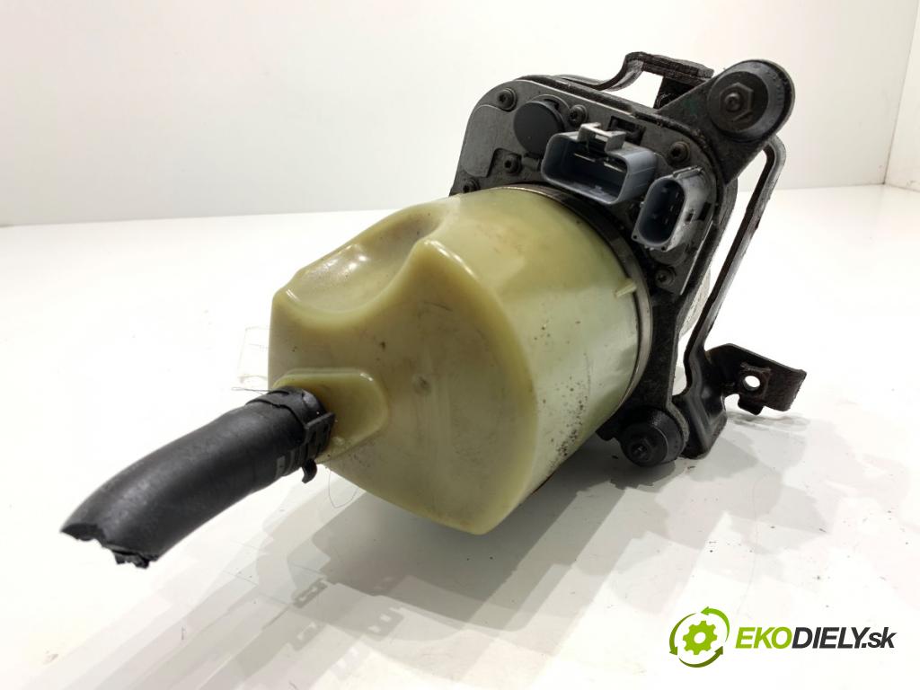 VOLVO V50 Kombi 2005 100 kW 2.0 D 1998 pumpa servočerpadlo 4N51-3K514-DS (Servočerpadlo)