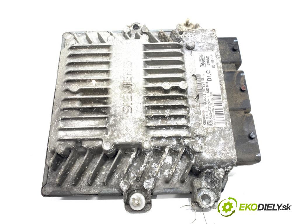 VOLVO V50 Kombi 2005 100 kW 2.0 D 1998 riadiaca jednotka Motor 30729518 (Riadiaca jednotka)