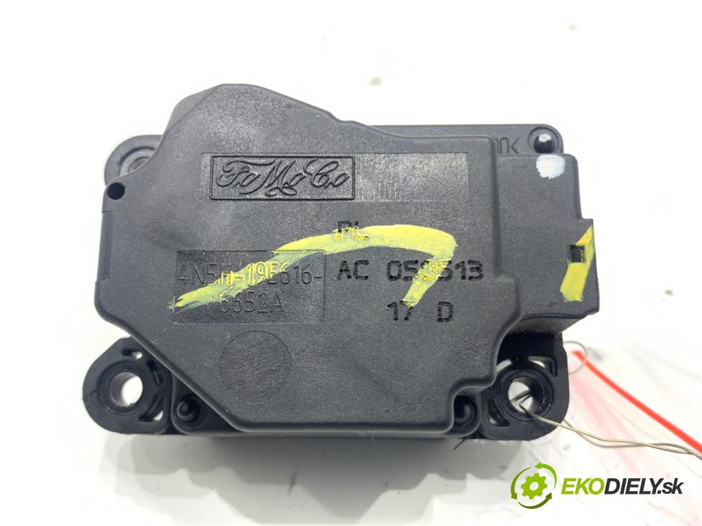 VOLVO V50 Kombi 2005 100 kW 2.0 D 1998 motor topení 4N5H-19E616-AC