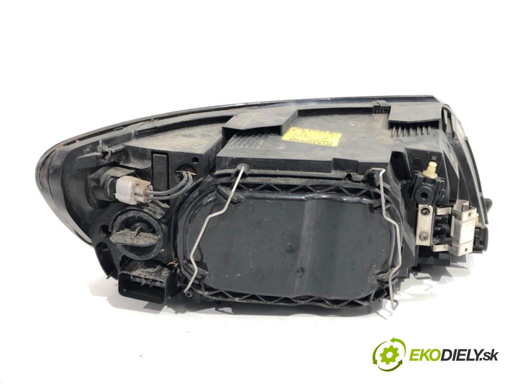 VOLVO V50 Kombi 2005 100 kW 2.0 D 1998 světlomet levý přední část 31335221