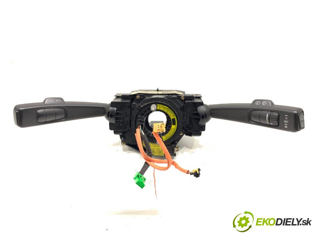 VOLVO V50 Kombi 2005 100 kW 2.0 D 1998 Prepínač kombinovaný P30710341 (Prepínacie páčky pod volantom)