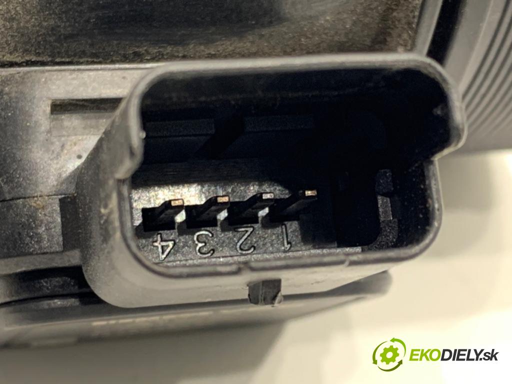 VOLVO V50 Kombi 2005 100 kW 2.0 D 1998 Váha vzduchu 9645948980 (Váha vzduchu)