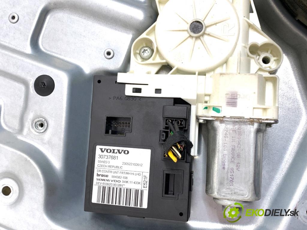 VOLVO V50 Kombi 2005 100 kW 2.0 D 1998 mechanismus okna pravý přední část 8679081