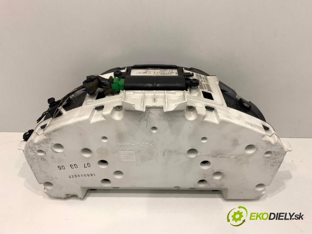 VOLVO V50 Kombi 2005 100 kW 2.0 D 1998 Prístrojovka 30710071 (Prístrojová doska)