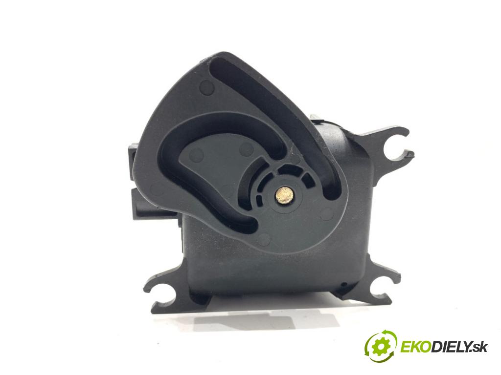 AUDI A2 liftback 2003 55 kW 1.4 TDI 1422 Motor kúrenia 6Q1907511B