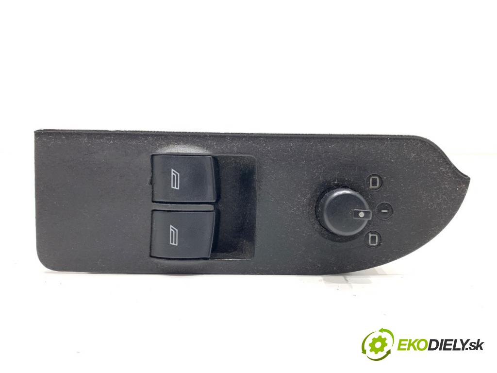AUDI A2 liftback 2003 55 kW 1.4 TDI 1422 Prepínač okien  (Prepínacie páčky pod volantom)